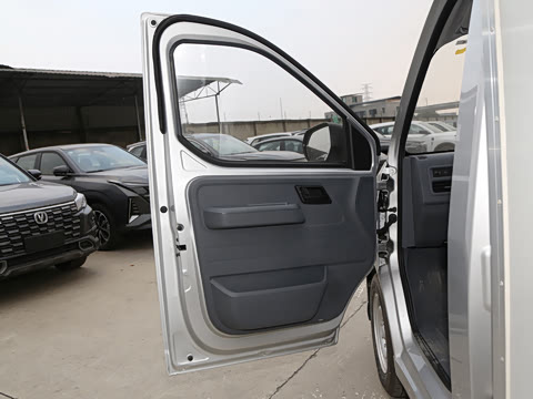 2025 Wuling Yangguang Image 17